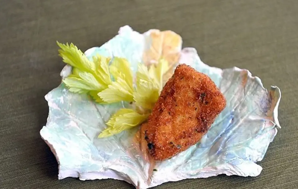 Cách làm món pho mát Camembert chiên giòn