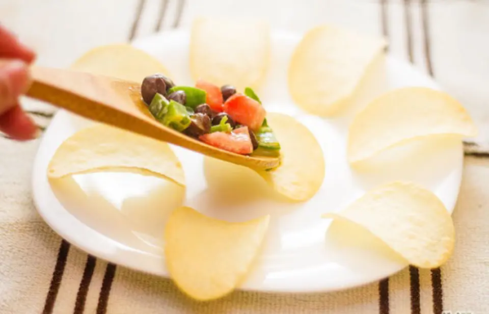 Cách làm Salad Snack khoai tây cho bữa ăn nhẹ