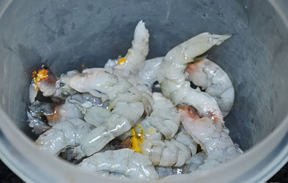 Cách làm tôm xào cay đơn giản nhất mà ngon tuyệt
