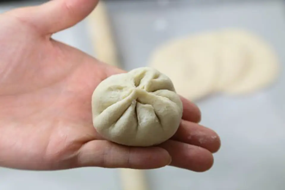 Cách làm bánh bao nhân thịt nóng hổi