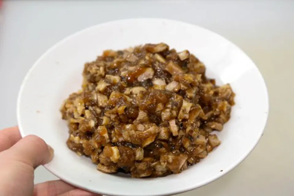 Cách làm bánh bao nhân thịt nóng hổi