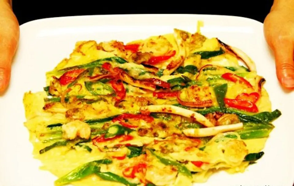 Cách làm bánh Pancake hải sản Hàn Quốc