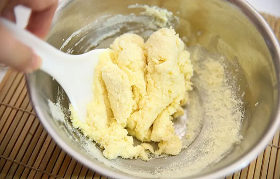 Cách làm kẹo sữa dẻo cho giáng sinh ấm áp