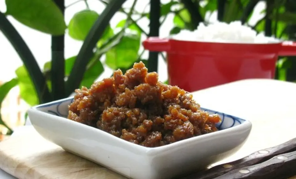 Cách làm mắm tép chưng thịt ngon đậm đà