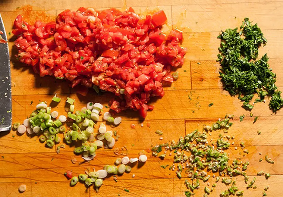 Cách làm món Tacos tôm nướng sốt bơ siêu hấp dẫn