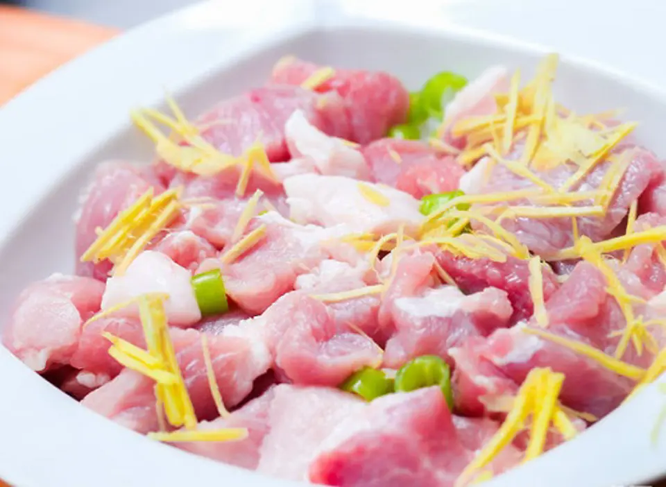 Cách làm món thịt lợn rang cay của Tứ Xuyên