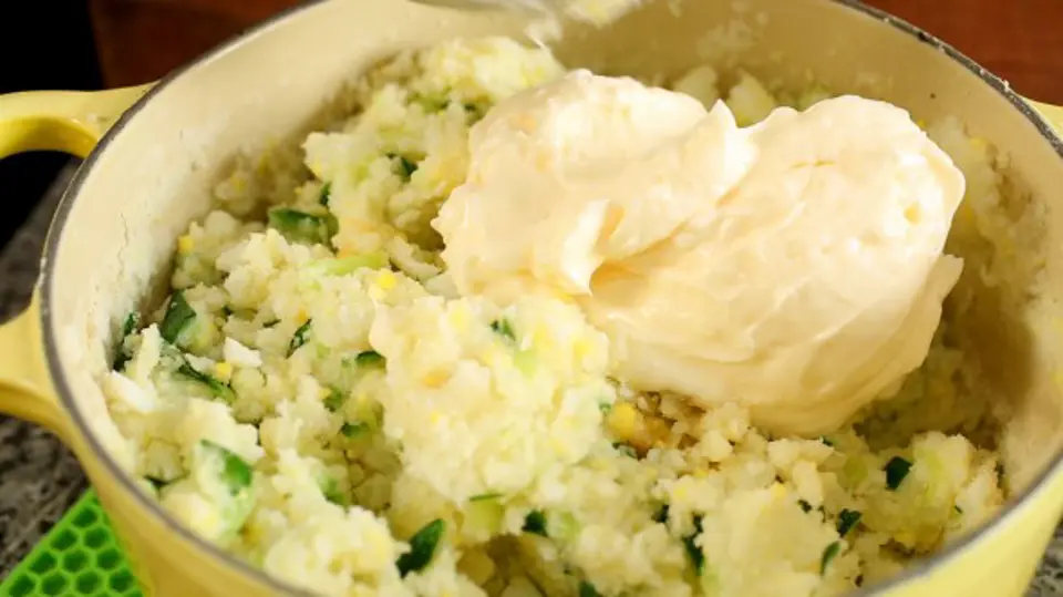 Cách làm Salad khoai tây kiểu Hàn tươi ngon, hấp dẫn