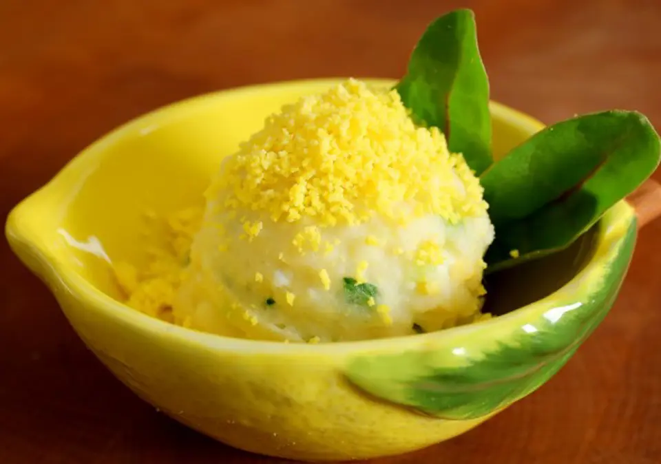 Cách làm Salad khoai tây kiểu Hàn tươi ngon, hấp dẫn