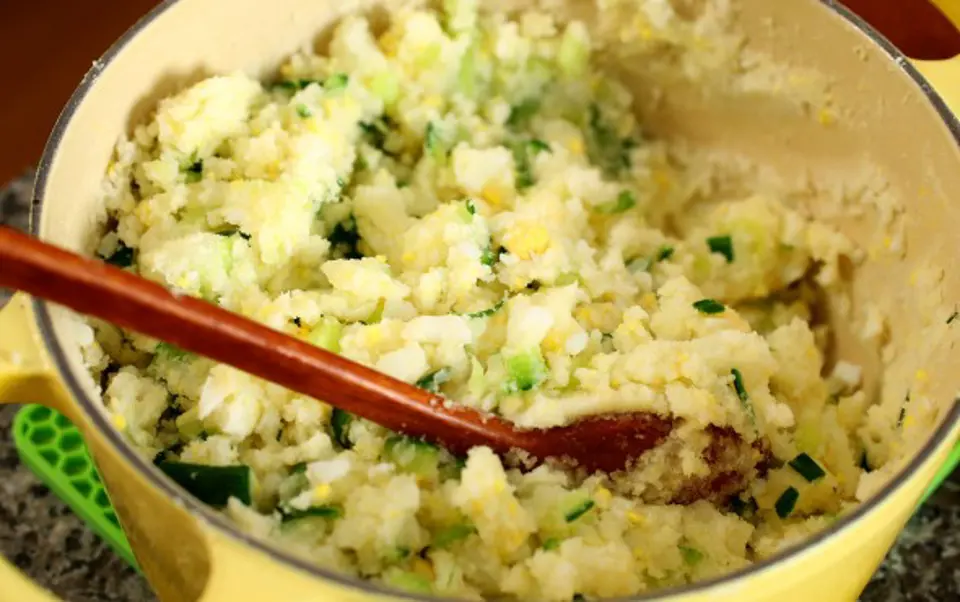Cách làm Salad khoai tây kiểu Hàn tươi ngon, hấp dẫn