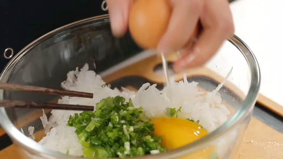 Hướng dẫn làm củ cải viên sốt cà chua