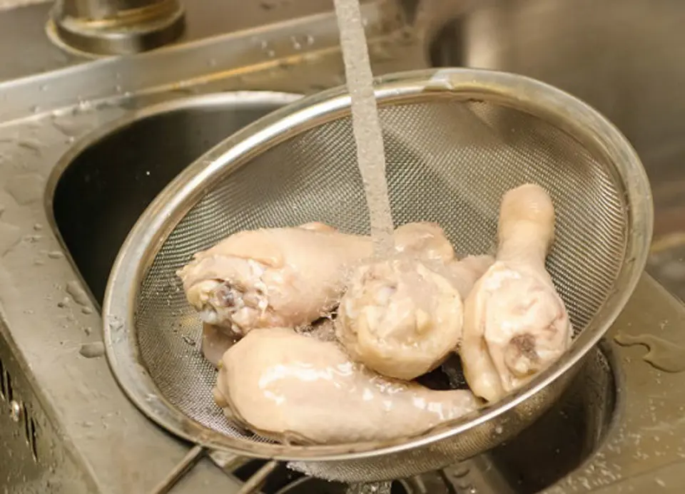 Hướng dẫn làm đùi gà om cay xứ Hàn siêu ngon