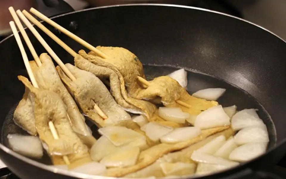 Cách làm canh chả cá kiểu Hàn siêu ngon