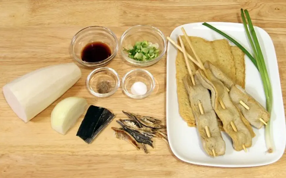 Cách làm canh chả cá kiểu Hàn siêu ngon