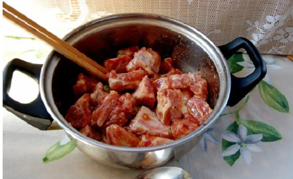 Cách làm món sườn heo kho đậm đà vị miền Tây