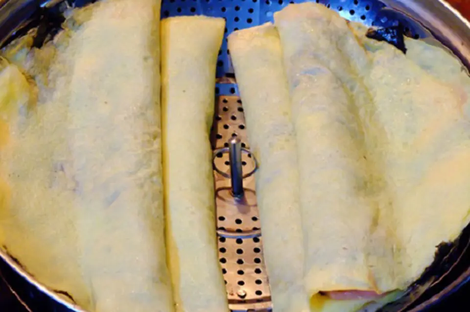 Cách làm nem công chả phượng độc đáo cho mâm cỗ Tết