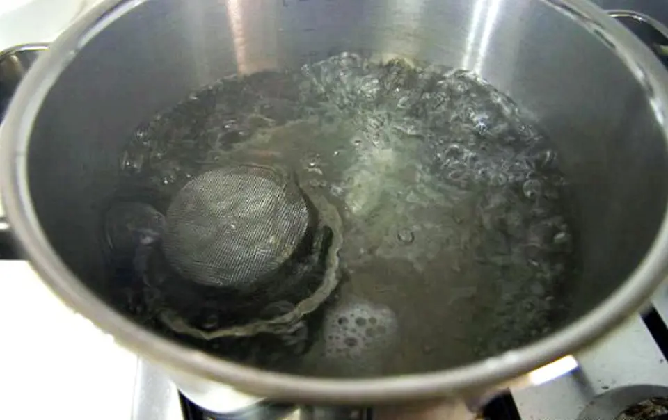 Cách làm phở Hàn Quốc với súp nghêu ngon tuyệt