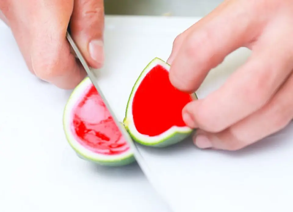 Cách làm thạch dưa hấu ngọt mát cực đơn giản