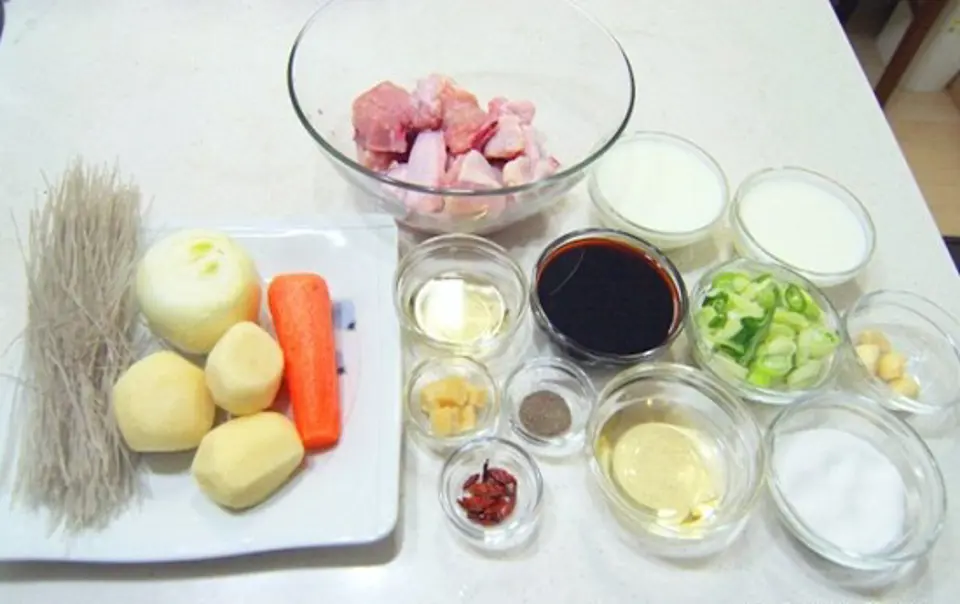 Cách làm thịt gà rim đậm đà cho bữa cơm ngày Tết