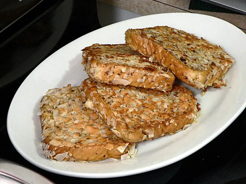 Cách làm bánh mì nướng dừa kiểu Pháp ngon mê li