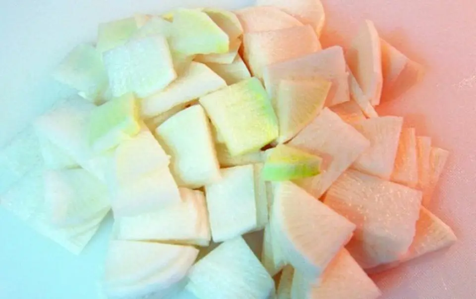 Cách nấu canh thịt bò củ cải cay cực thơm ngon