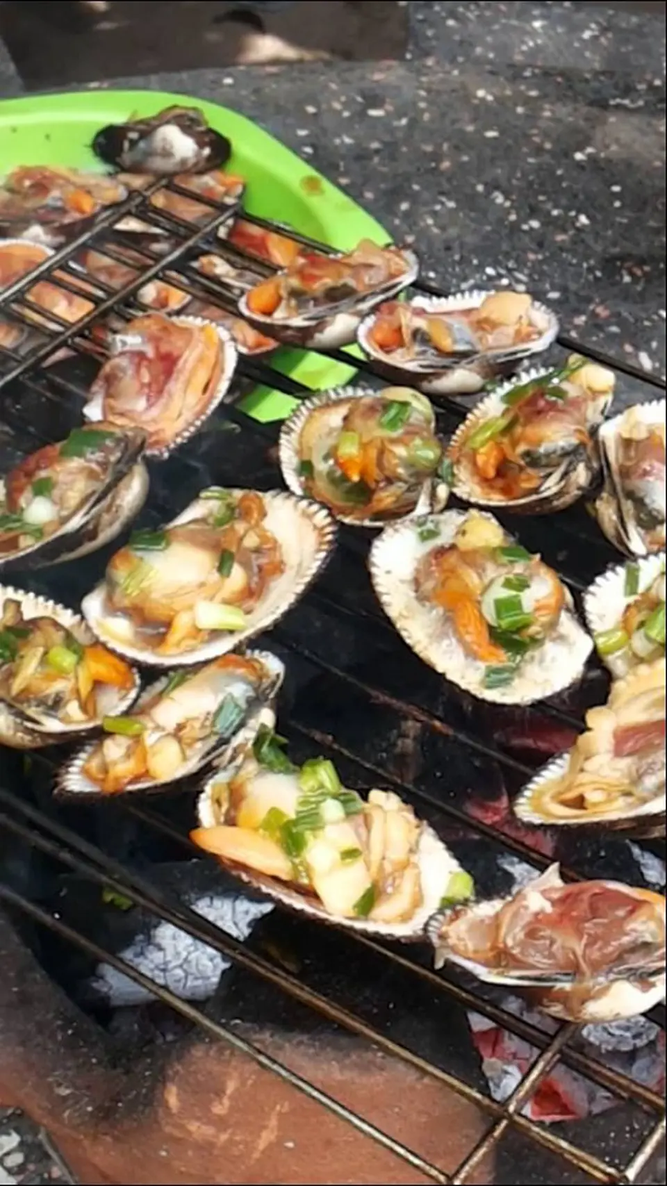 Các làm sò nướng mỡ hành siêu ngon