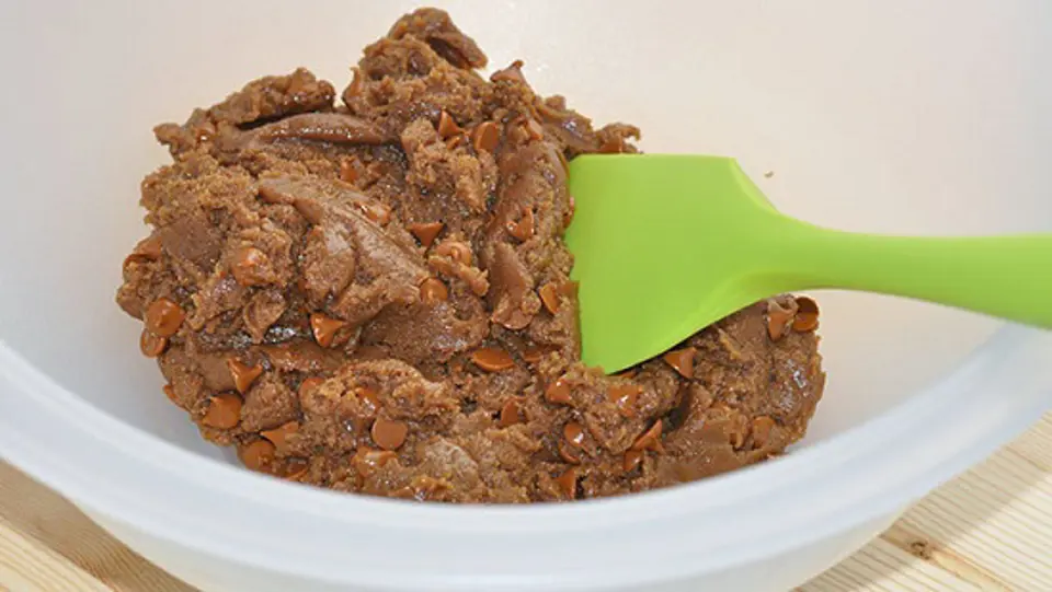 Cách làm bánh quy vị bơ quế với socola chip
