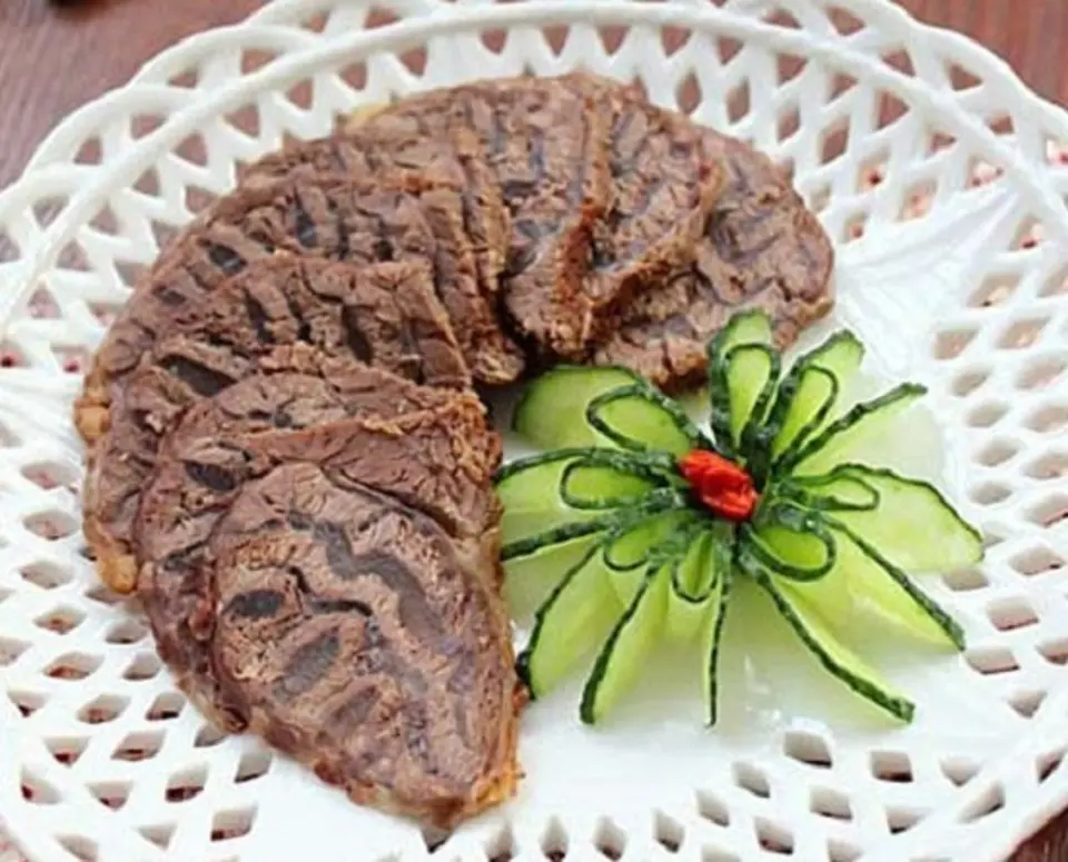 Cách làm bắp bò kho mật mía cực ngon