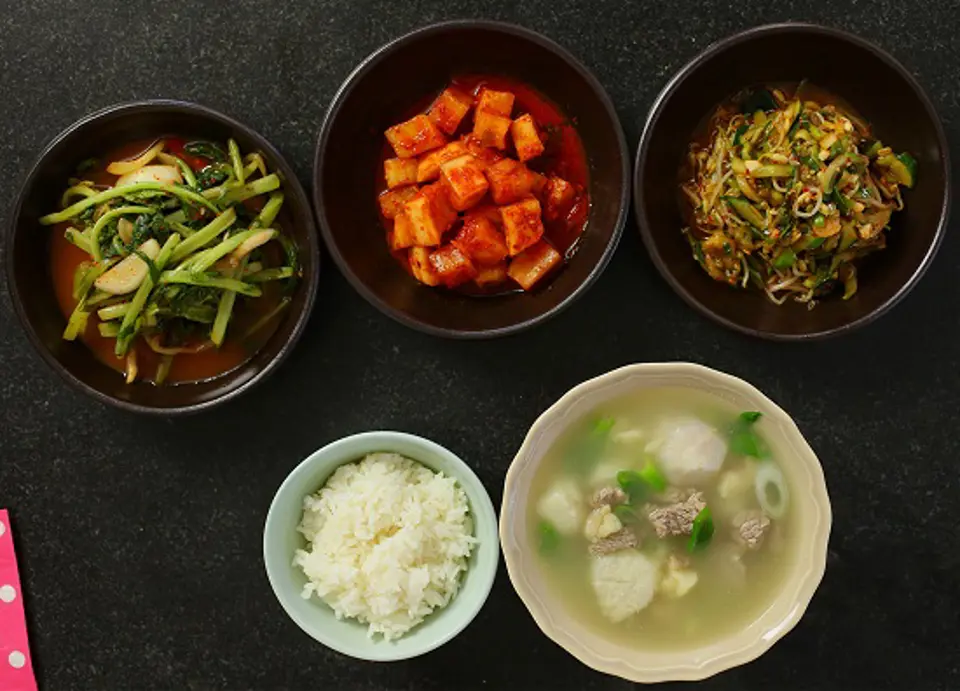 Cách làm canh khoai môn thịt bò ngon tuyệt