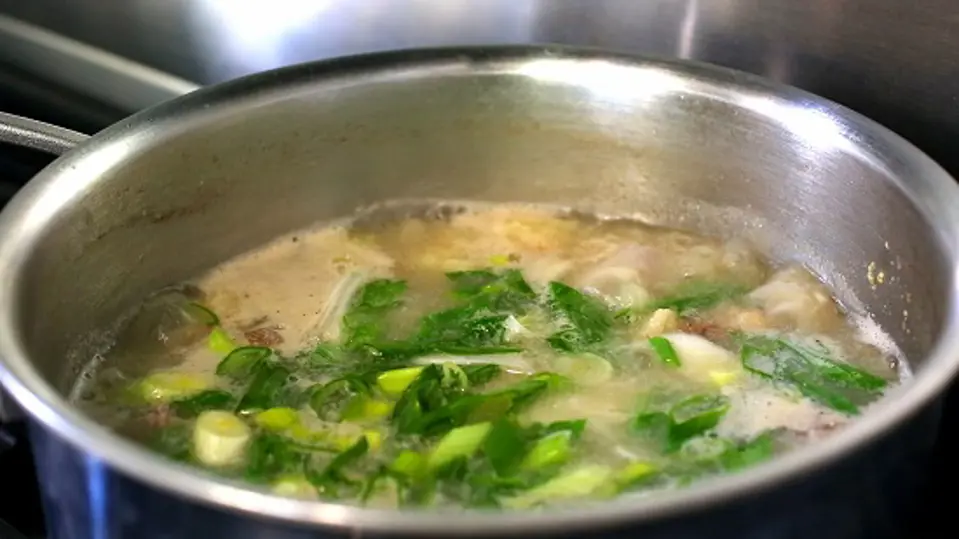 Cách làm canh khoai môn thịt bò ngon tuyệt