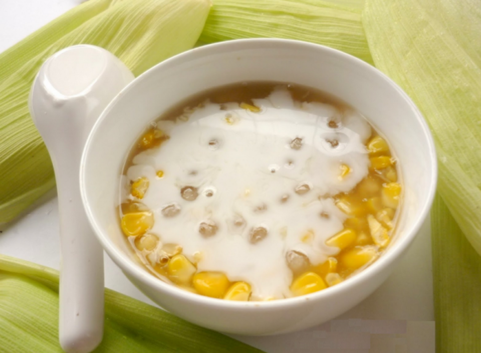 Cách làm chè bắp đậu xanh cốt dừa hấp dẫn
