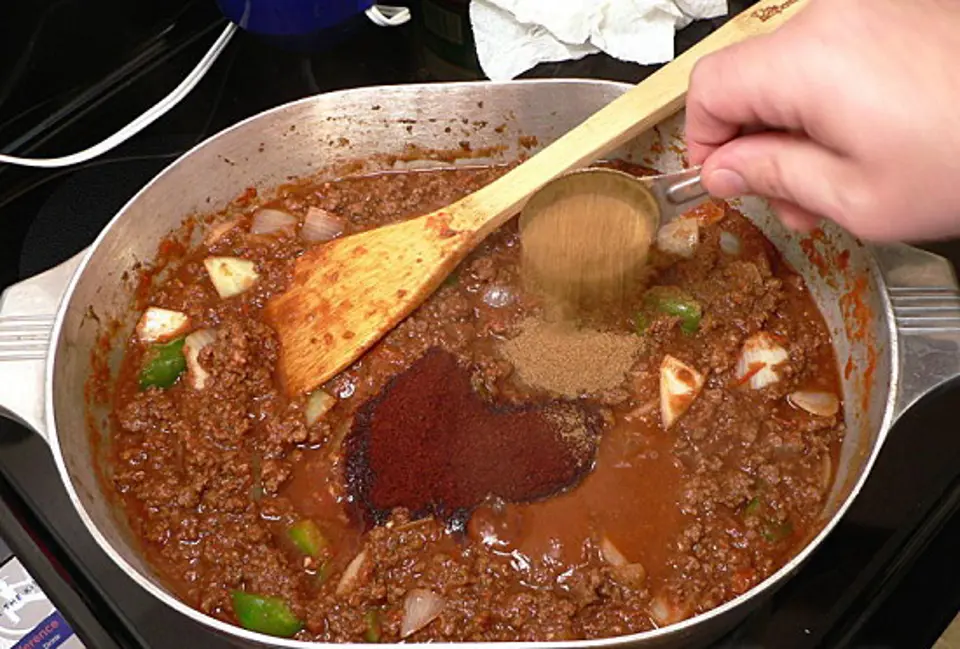 Cách làm sốt bò cay đặc biệt thơm ngon
