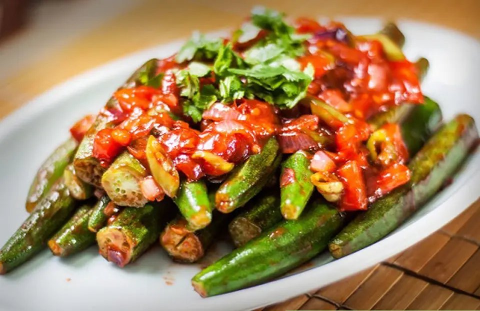 Hướng dẫn cách xào đậu bắp thơm ngon