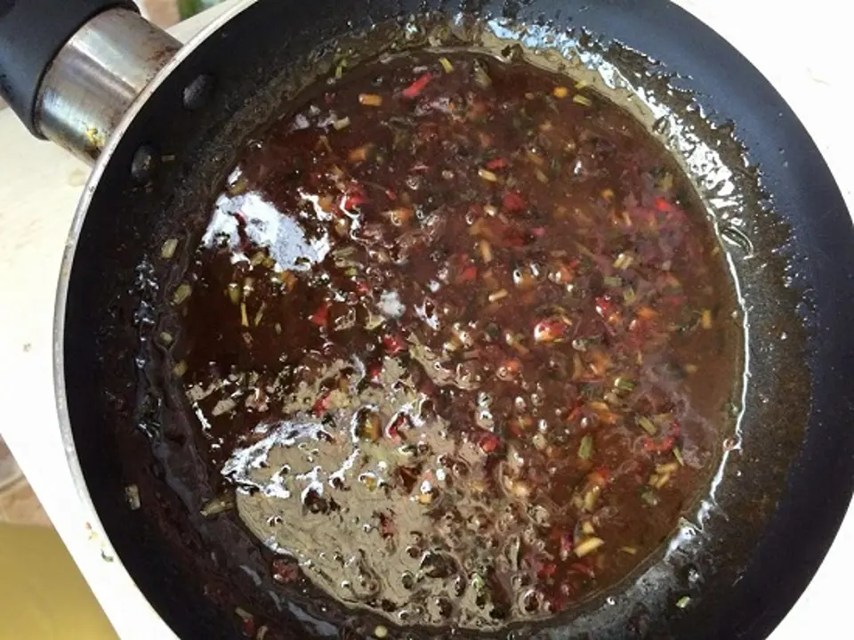 Cách làm cơm cháy chà bông mỡ hành ngon tuyệt