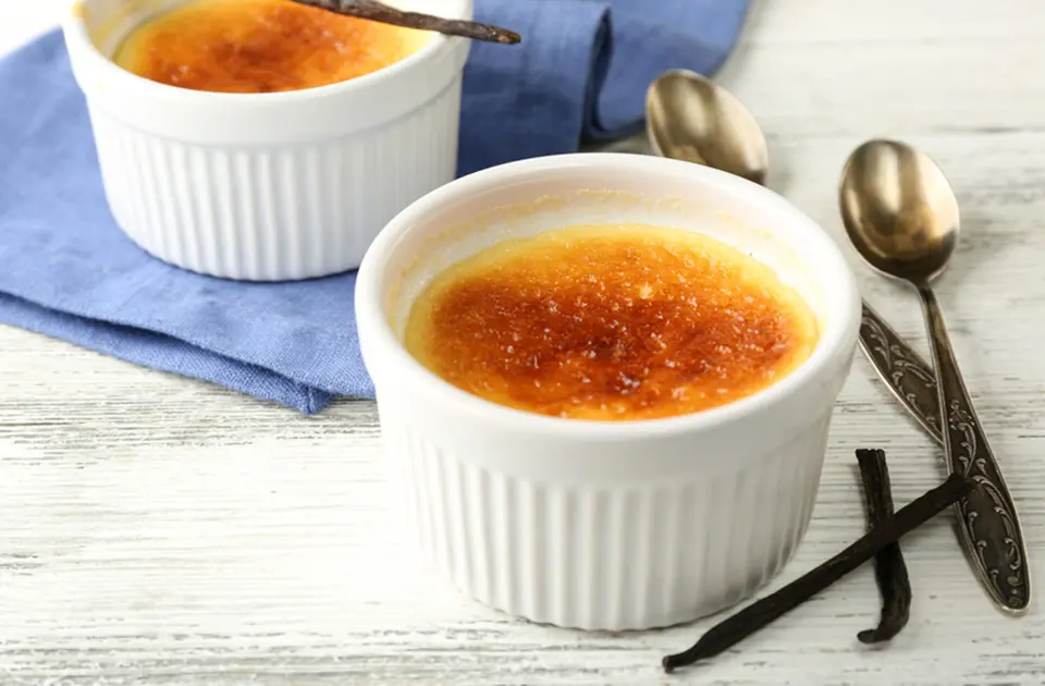 Cách làm kem nướng creme brulee ngon tuyệt