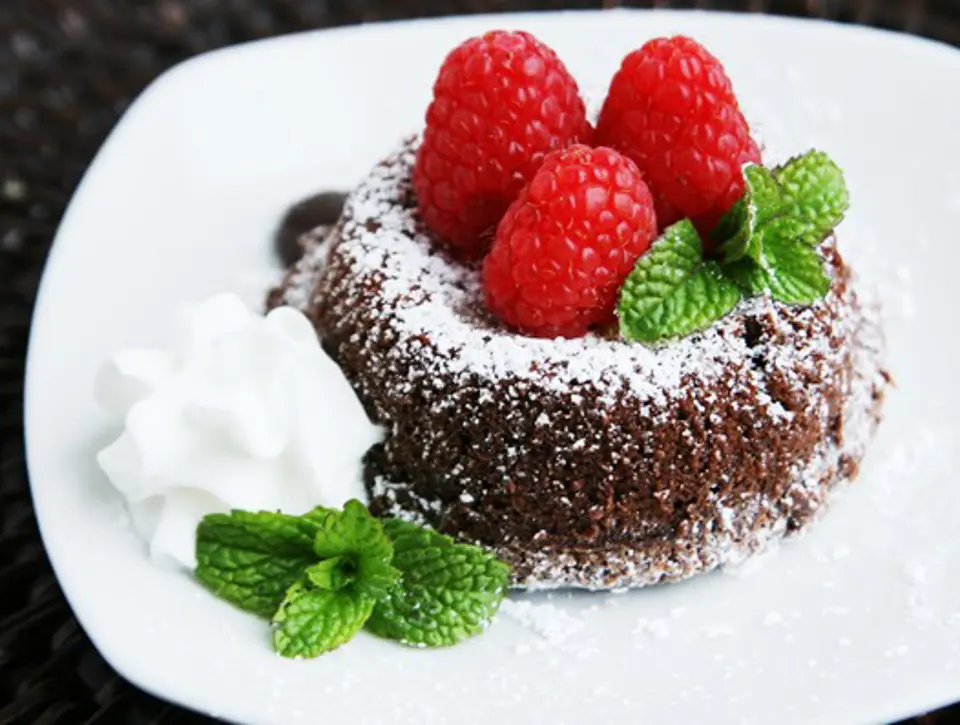 Cách làm Lava Cake tại nhà cực hấp dẫn