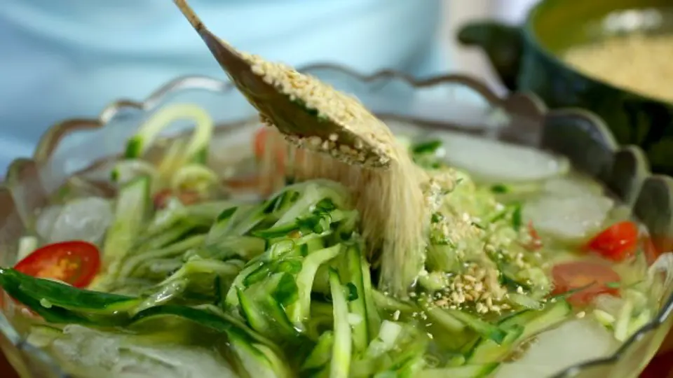 Cách nấu canh dưa chuột mát lạnh cho mùa hè
