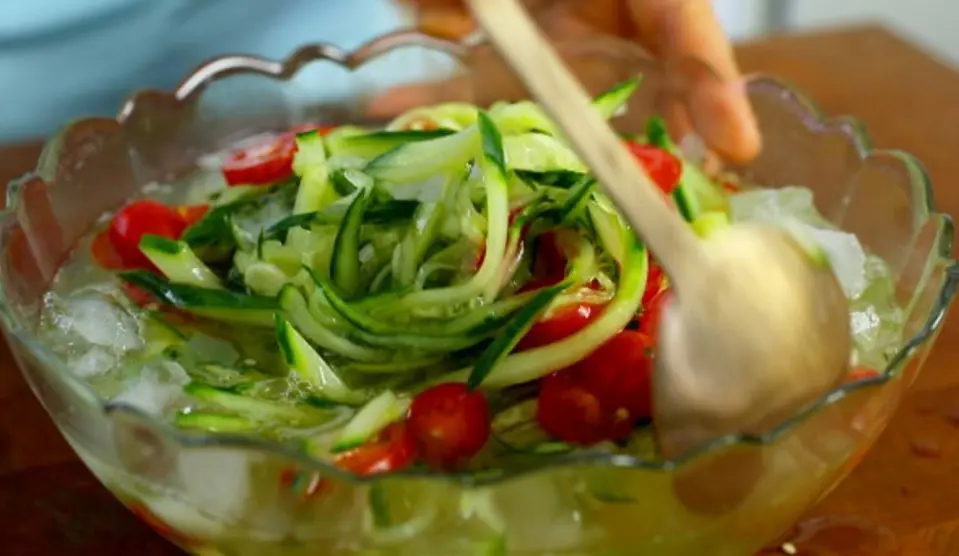 Cách nấu canh dưa chuột mát lạnh cho mùa hè
