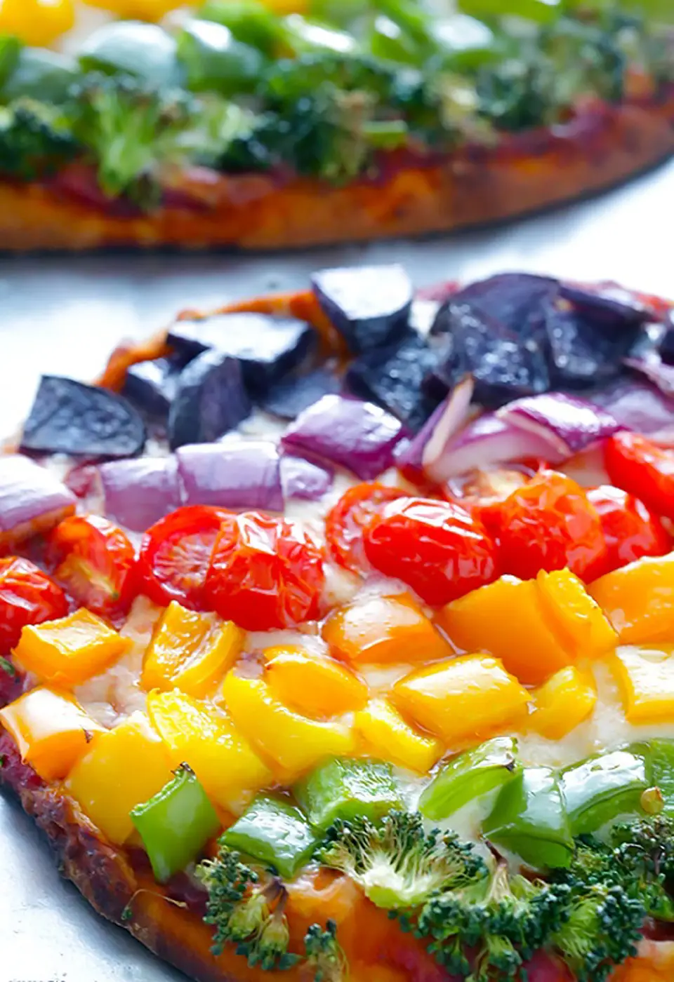 Hướng dẫn làm pizza cầu vồng từ rau củ