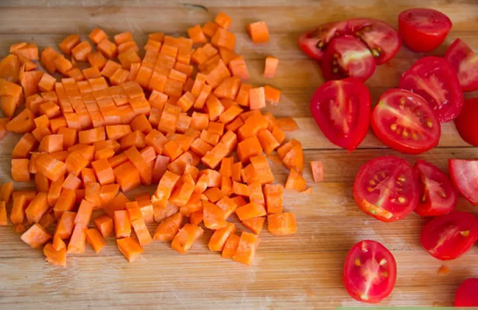Cách làm salad đậu đỏ lạ miệng thơm ngon