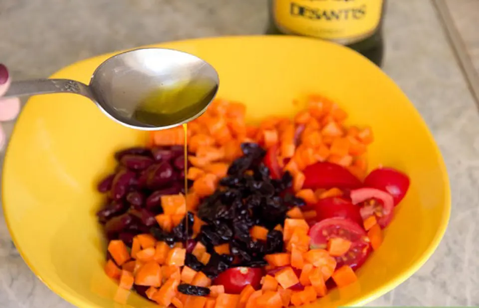 Cách làm salad đậu đỏ lạ miệng thơm ngon