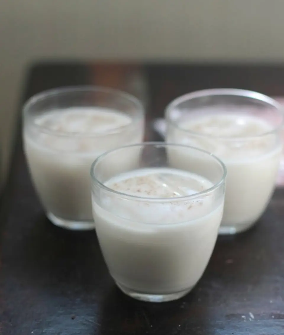 Cách làm sữa gạo Horchata giải khát ngày hè
