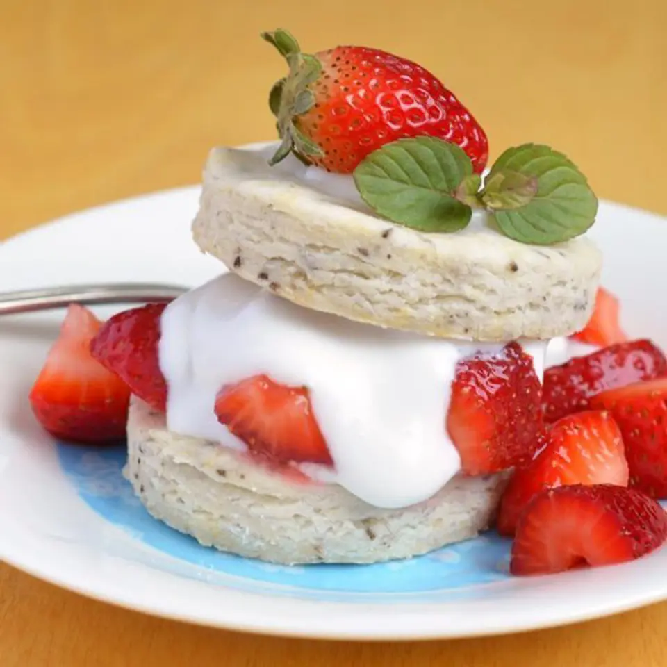 Cách làm bánh sortcake dâu tây không chứa Gluten