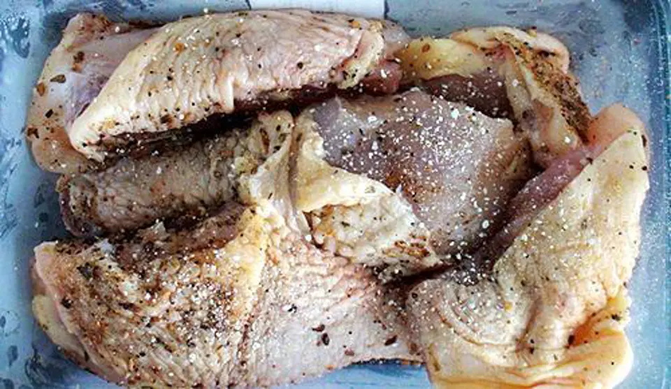 Cách làm món gà hầm hạt sen bổ dưỡng