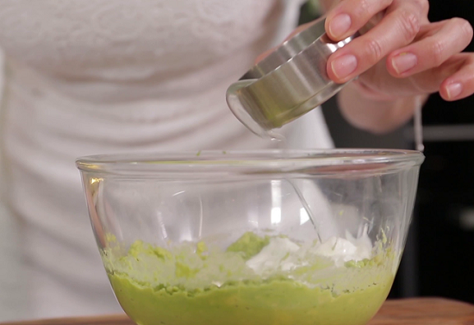 Cách làm salad hải sản ngon mê li