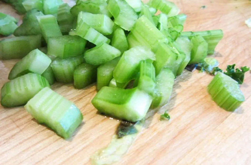Cách làm salad rau củ hỗn hợp tươi mát bổ dưỡng mùa hè