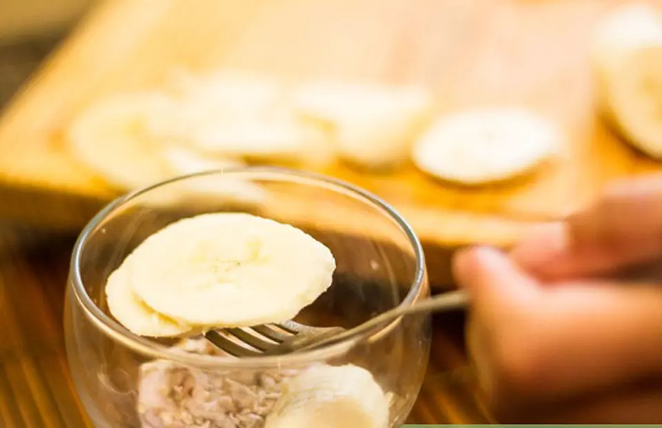 Cách làm salad sữa chua yến mạch tuyệt ngon