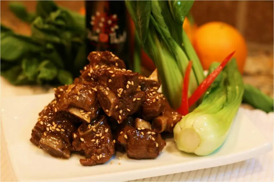 Cách làm sườn xào chua ngọt chuẩn ngon