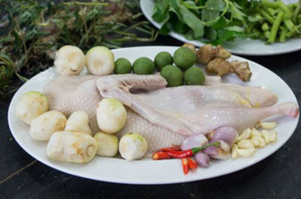 Cách làm vịt om sấu đặc biệt ngon nhất