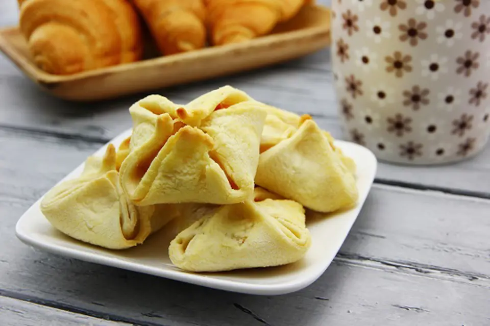 Cách làm bánh nướng nhân mặn thơm ngon chiều về