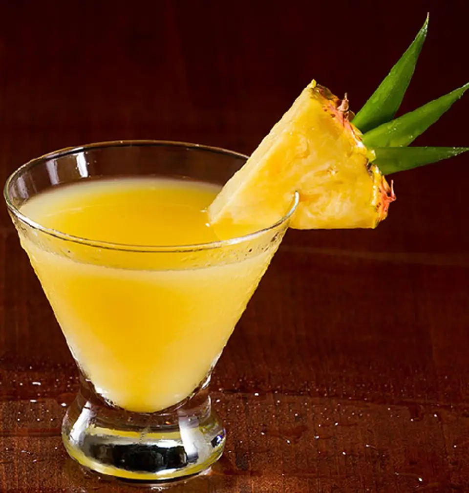 Cách làm cocktail dứa chanh mát lạnh
